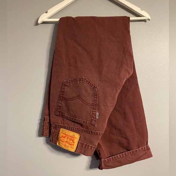 Mens Levi’s 514 Burgundy Jeans - Picture 1 of 4